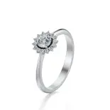 Pierścionek z białego złota z diamentami